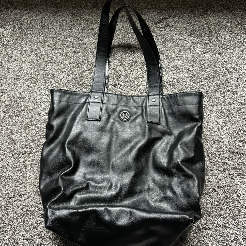 Lululemon Mantra Tote